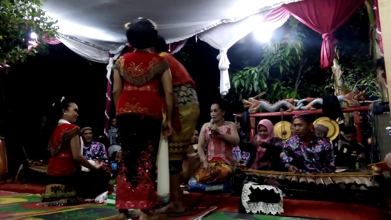 badut lengger bikin ngakak