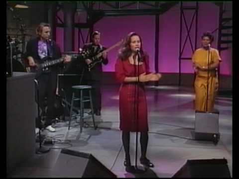 10000 Maniacs (Natalie Merchant) Trouble Me Live on US TV
