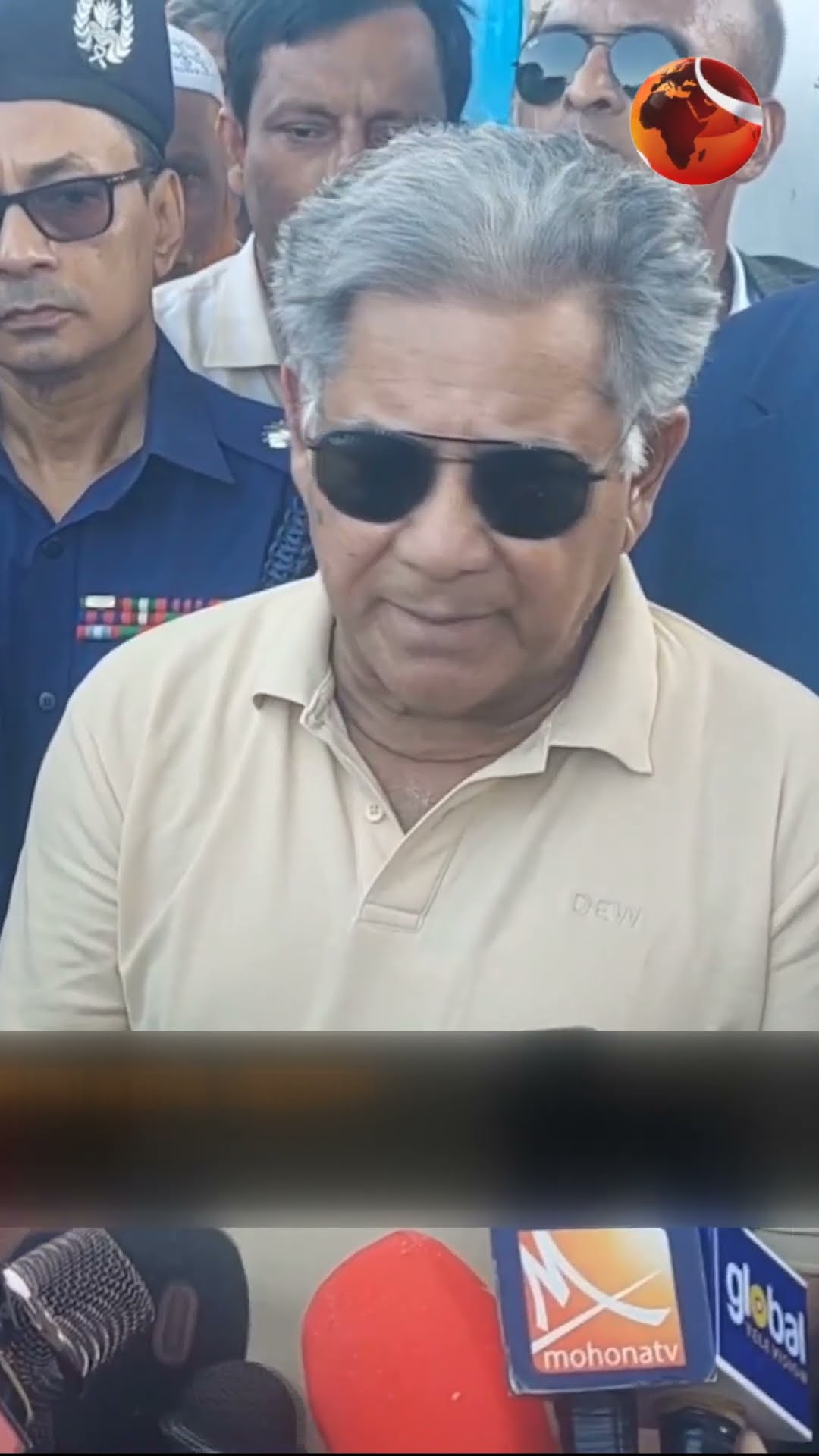 'আমরা প্রতিবেশী দেশের সাথে শান্তিতে থাকতে চাই '#interimgovernment #sakhawathussain #channel24
