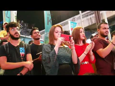 BANJIR SAWER!!! NGAMEN DILUAR NEGERI BAWA LAGU DANGDUT - GOYANG NASI PADANG