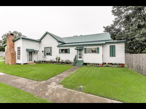 208 Avenue B, Youngsville, LA home video tour