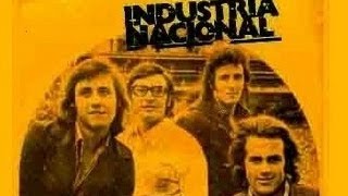 Video thumbnail of "Industria Nacional LA LUNA Y EL TORO"