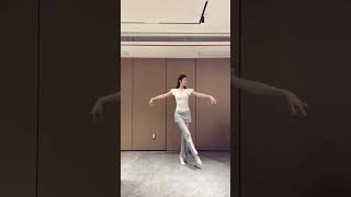 Vibes max! Gorgeous ladies dance hard#foryou #fun #dance