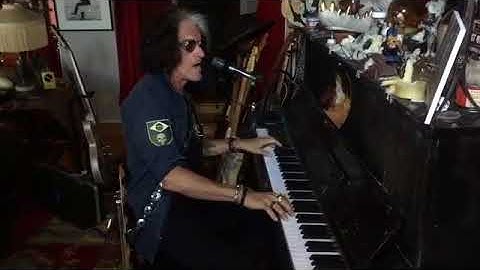 Joe Perry wishes Happy 70th Birthday to Steven Tyler