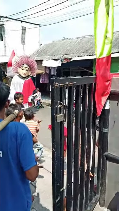 Ondel-ondel versi lagu dangdut