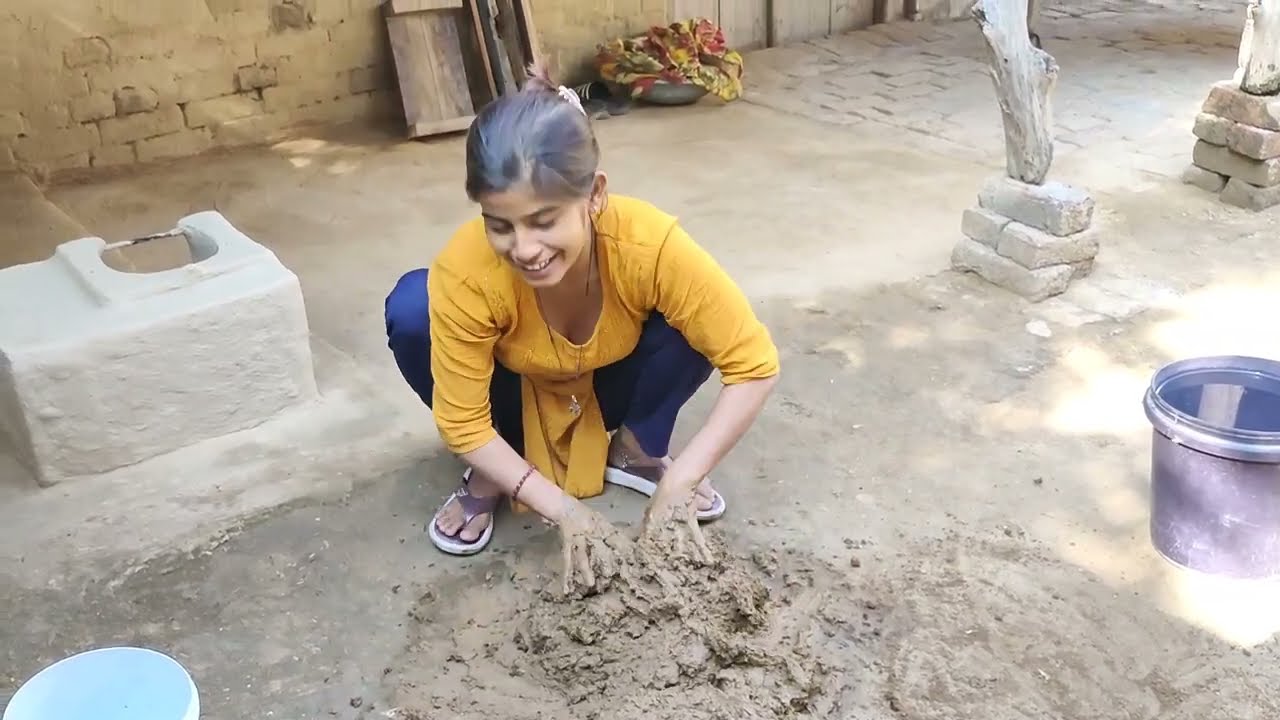 गोवर्धन पूजा के लिए मिट्टी और गोबर से की घर की लिपाई | Rakhi cooking | Rakhi official cooking