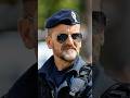 Ich Habe Einen Italienischen Polizisten überrascht Polizei