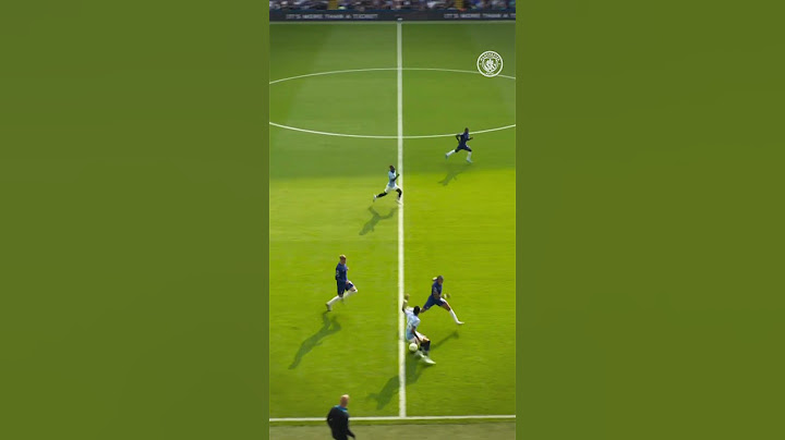 The ball control from SAVINHO 🥵 #mancity #football #skills #shorts #shortsvideo #shortsfeed