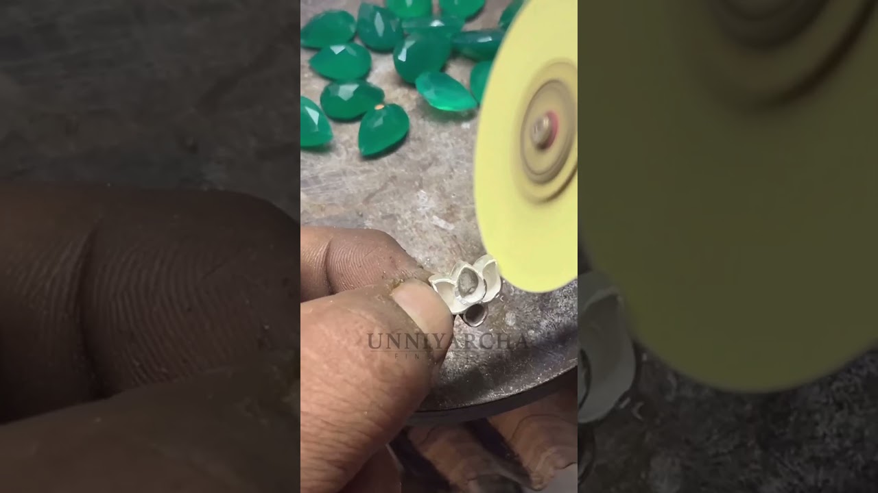 SILVER KUNDAN LOTUS ANKLET