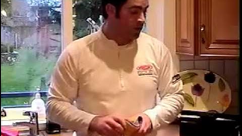 SOLE Custom Footbeds: How to Heat Mold the Insoles @ TheInsoleStore.com