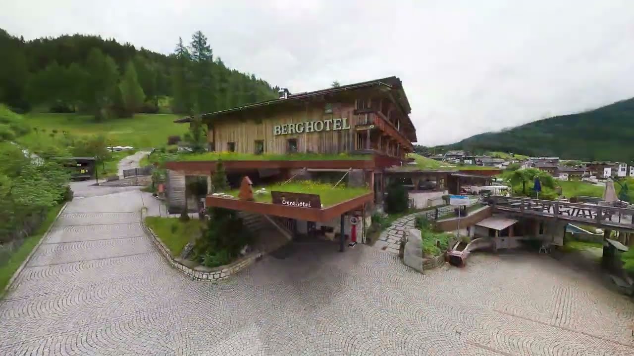 Berghotel Sexten | Dronetour Summer 2023