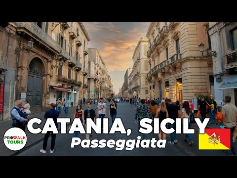 Catania, Sicily Passeggiata (Evening Walk) - with Closed Captions