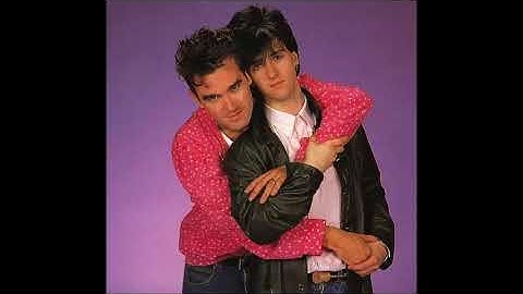 The Smiths - Well i wonder  With Lyrics