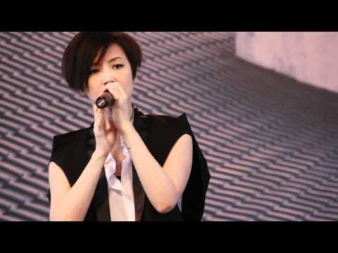 30.07.11 何韻詩《鋼鐵人》IMM Singapore