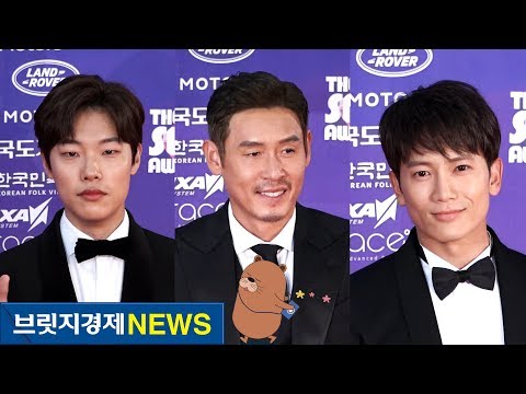 [영상] 류준열-설경구-지성 등 최고의 수트 패션은 누구? (더 서울어워즈)