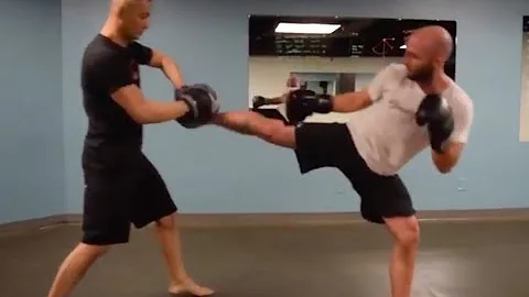 32 Classic Kickboxing Combinations