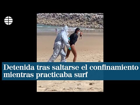Detenida una mujer en San Sebastián mientras practicaba surf tras saltarse el confinamiento