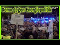 Leipziger Montagsdemo gegen aktuelle Energiepolitik / Demonstranten laufen an Sitzblockade vorbei