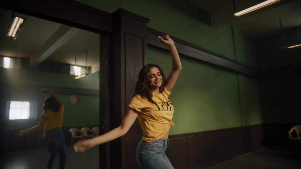 Deepika Padukone Levis Ad - Levis Jeans TVC - YouTube