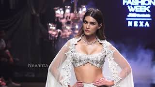 Kriti Sanon Turns Gorgeous Showstopper To Shantanu & Nikhil At Lakme Fashion Week X Fdci