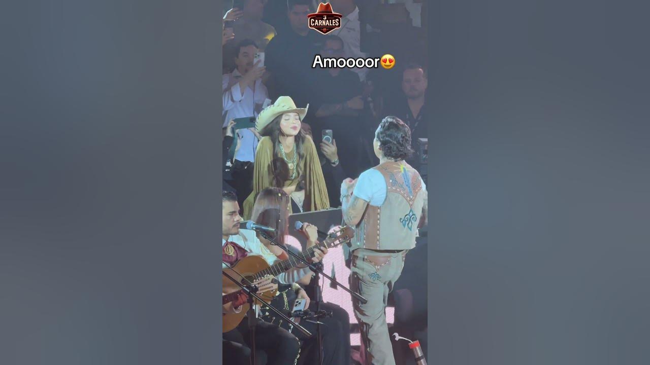 Ángela no quería cantar con Christian Nodal