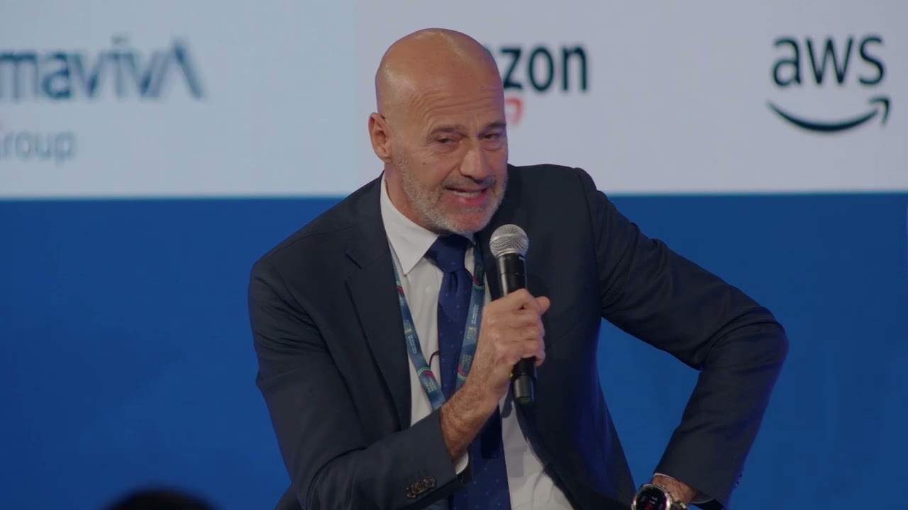 L'intervento di Natale Di Giovanna (Municipia-Engineering Group) all'assemblea Anci di Bologna