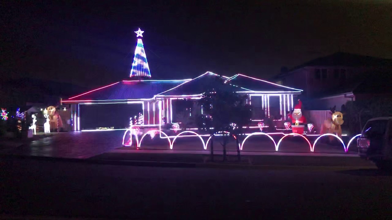 Christmas light display 2019 Mount Annan YouTube