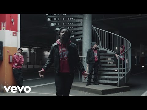 Kamini - Je M'en Bats Les Couilles (clip officiel)