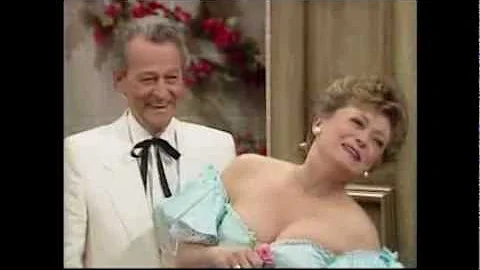 Blanche's father "Big Daddy" comes in for a visit