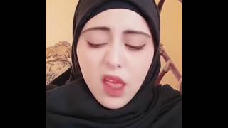 محجبة لبنانية تستهزء بلحجاب وتعمل حركات اباحية