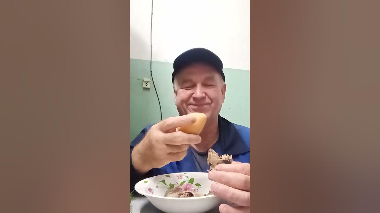 Ем иваси тушка копченая в масле из магазина Победа. - YouTube