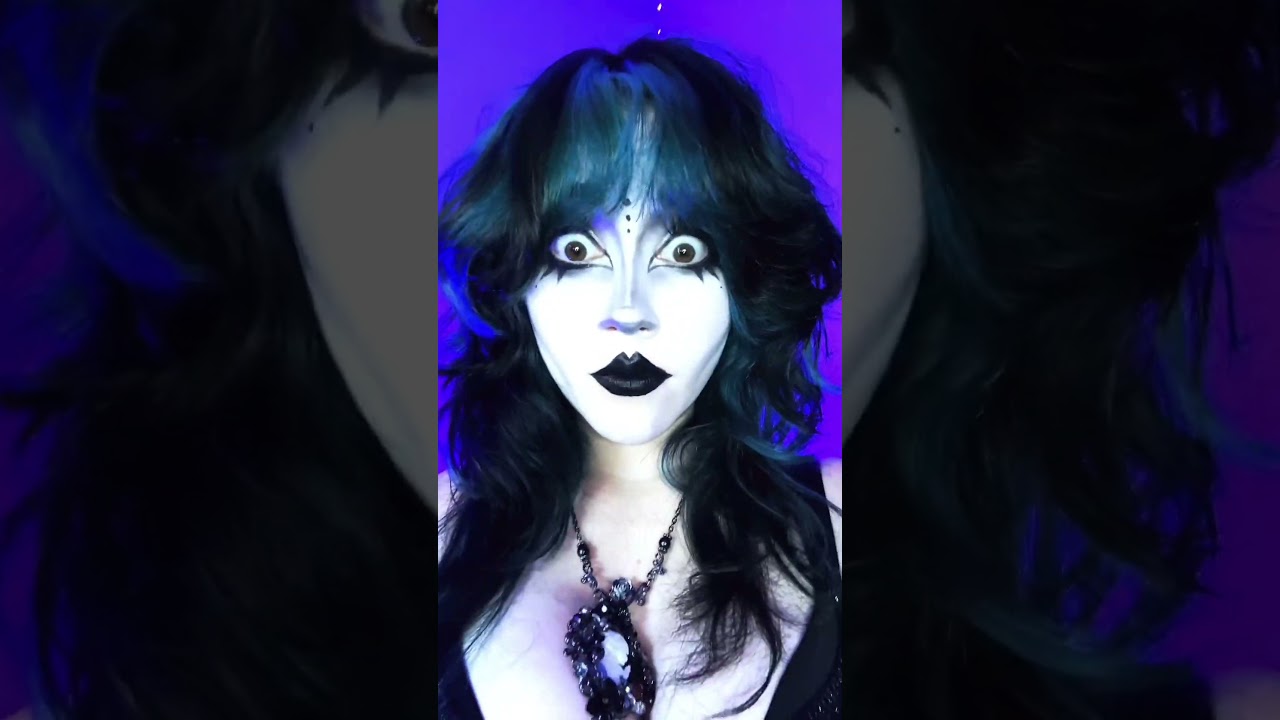 Goths When the Sun Goes Down👀 #tradgoth #goth #gothgirl #gothic #gothicgirl #alternative #makeup