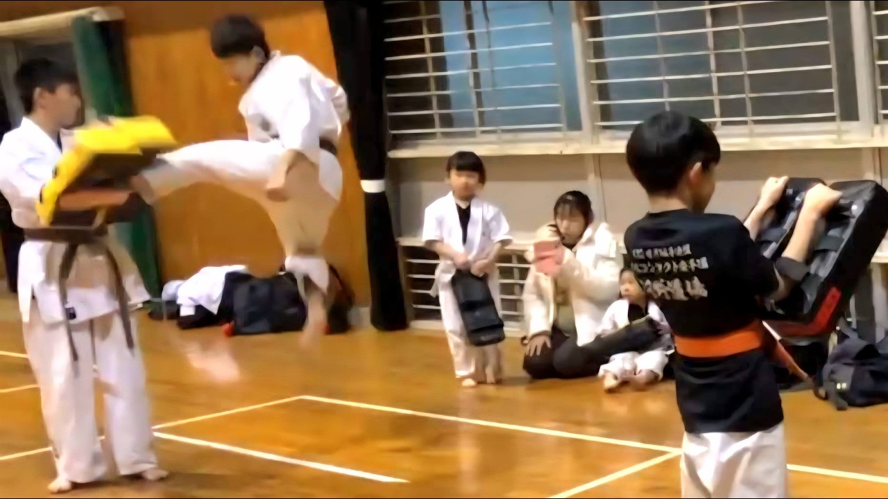 ツーステップをしながら攻撃