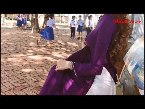 Video Vẻ đẹp của cô giáo miền Tây làm điên đảo cộng đồng mạng - youtube