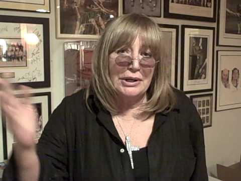 Penny Marshall invites you to BOLLYWOOD's Dinner &...