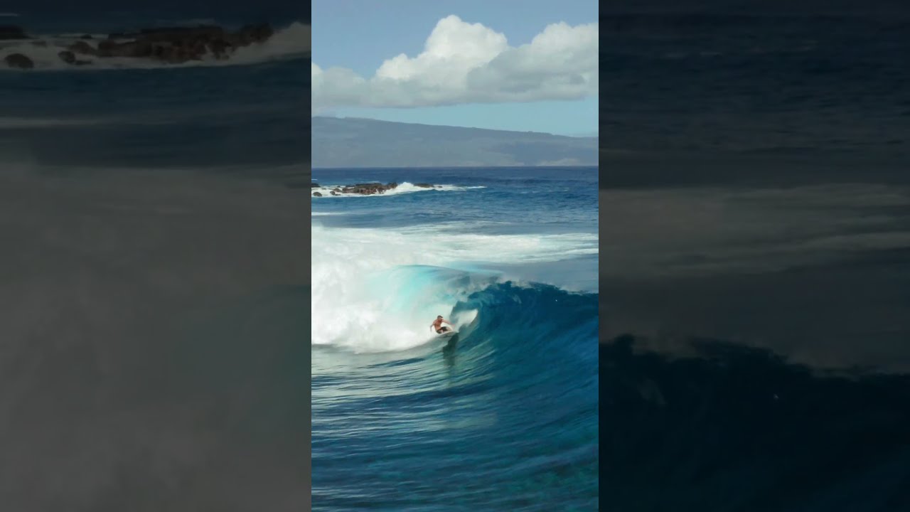Mellow Barrel Surfing In Hawaii Over Shallow Reef