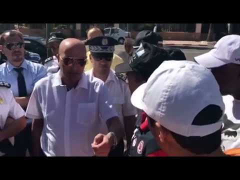 نقاش ساخن بين الزميل عزيز عقاوي والمدير الإقليمي للأمن بخنيفرة حول من يتحمل مسؤولية الدراجات الصينية