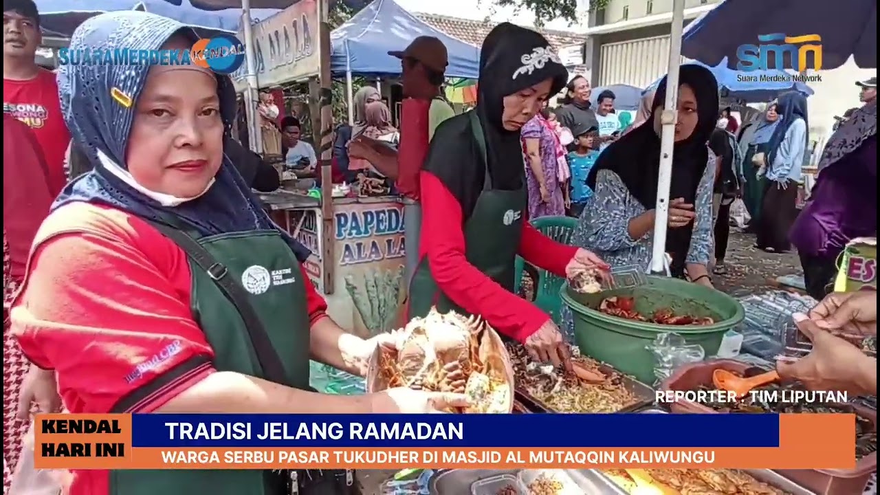 Tradisi Jelang Ramadhan, Warga Serbu Pasar Tukudher di Masjid Al Mutaqqin Kaliwungu 