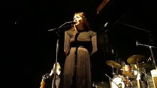 Angel Olsen &quot;Chance&quot; Live Paris 2020