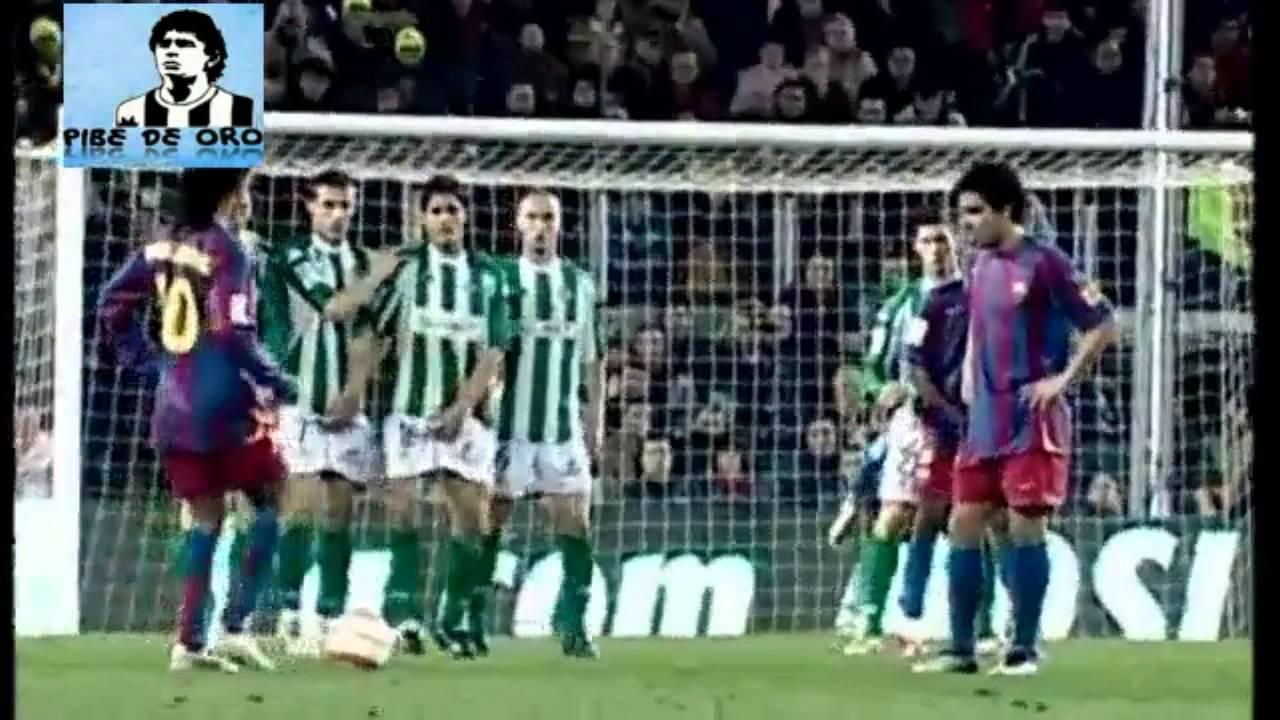 Ronaldinho Barcelona Amazing Free Kick Goals YouTube