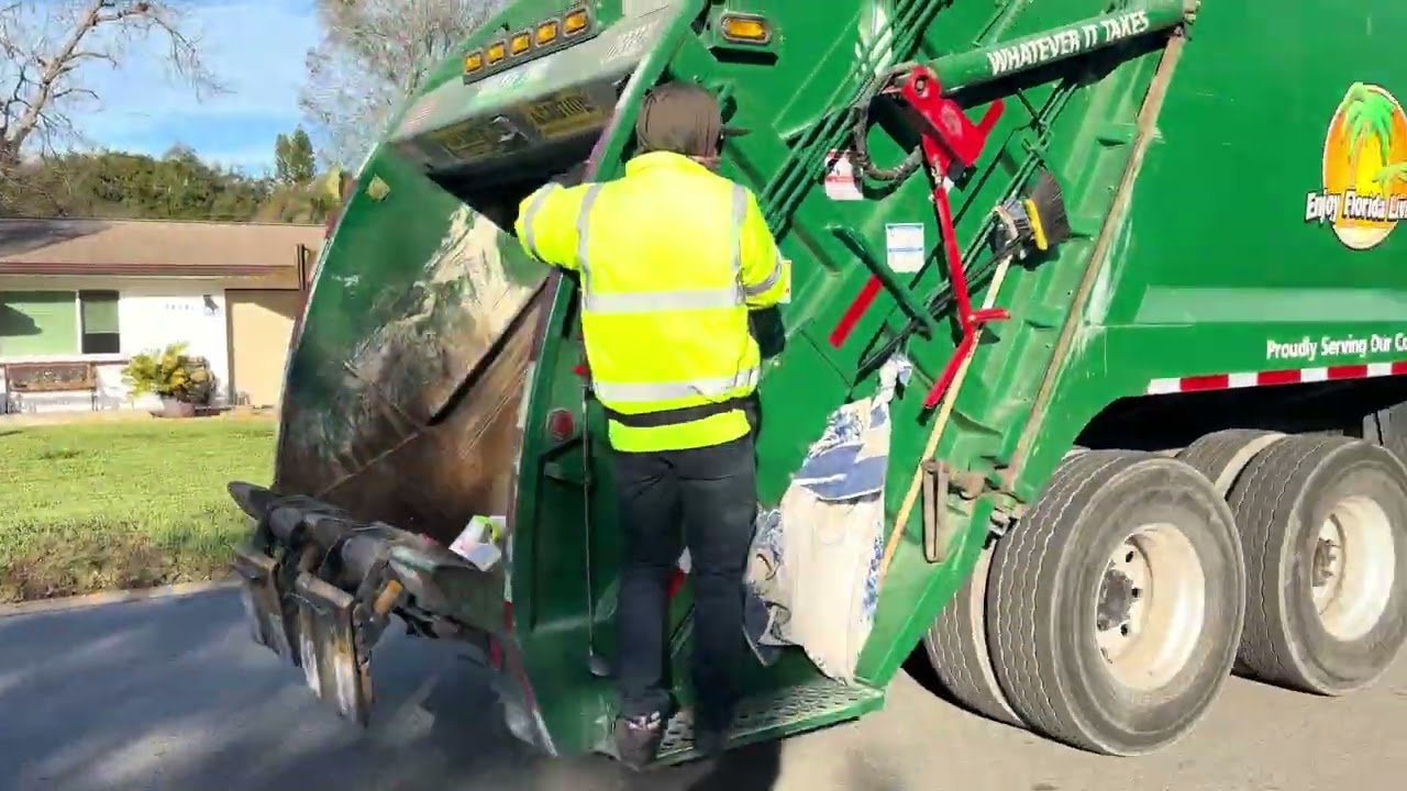 Waste pro recycle truck day in Florida