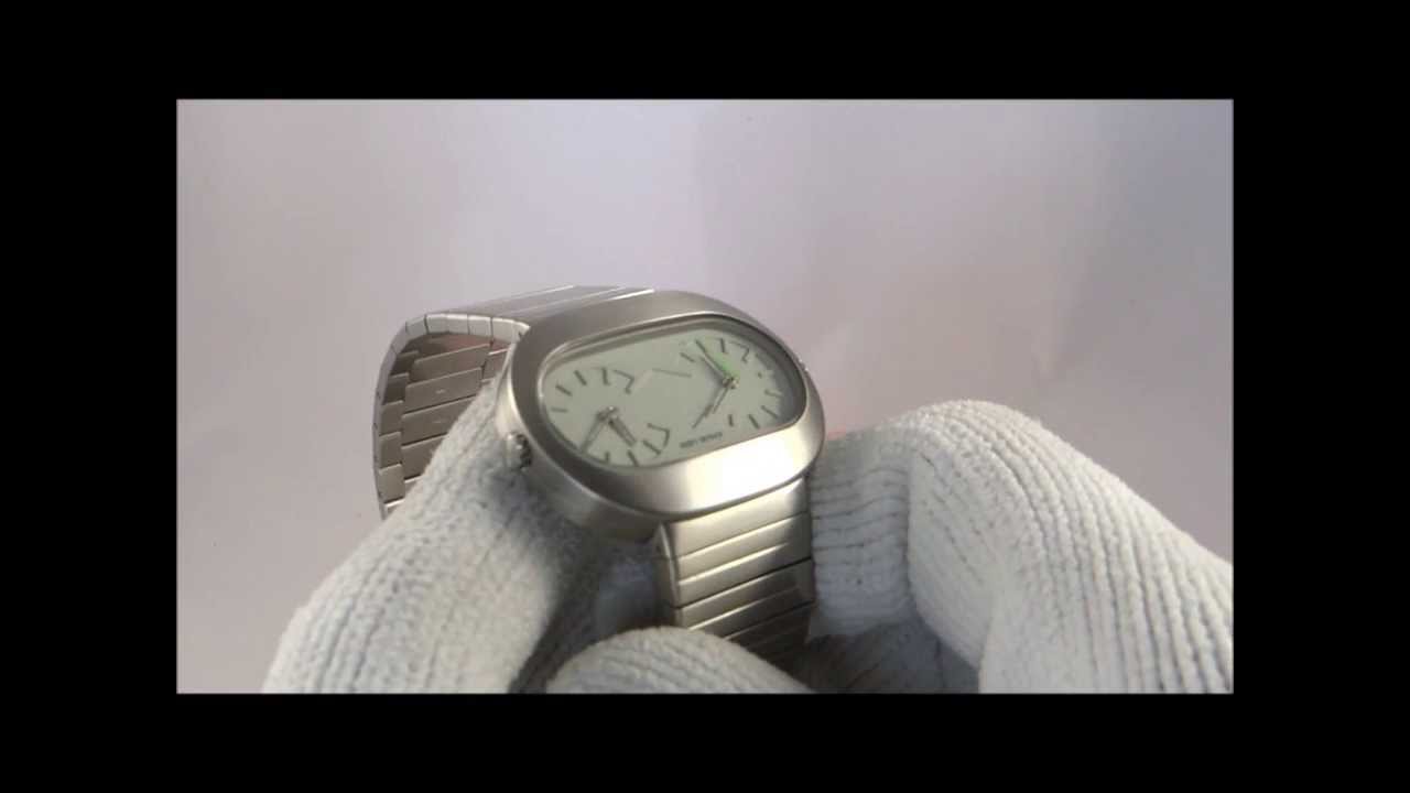 Issey Miyake Vakio SILAK001 - SeriousWatches.com