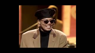It's Showtime at the Apollo - Queen Latifah "Fly Girl" (1991)