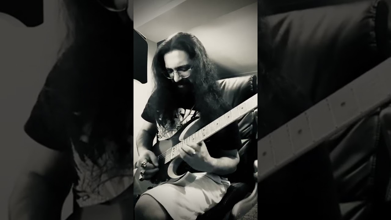 Improvising on my Ibanez (Stacy) no.2 