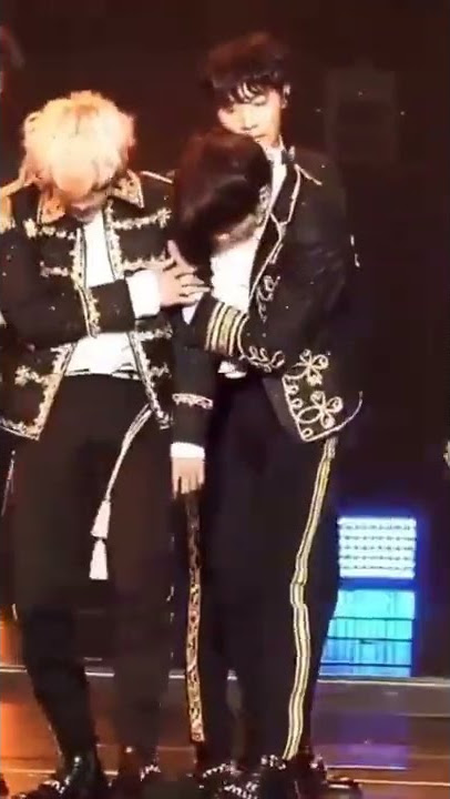 the way they help him 🖤🥺 IM FINE~ #bts #imfine