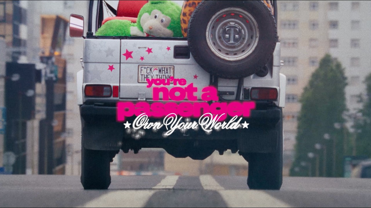 Regardez Not a Passenger sur YouTube Regardez Not a Passenger sur YouTube
