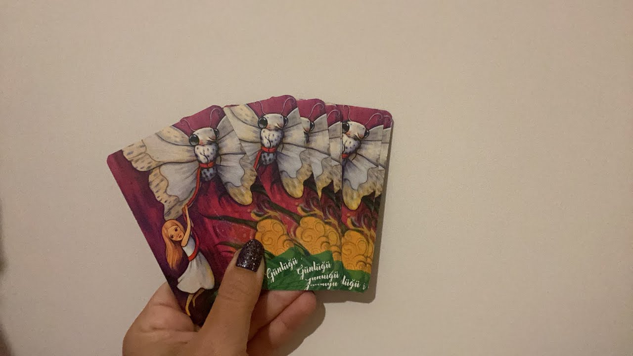 Aklında mıyım? Beni nasıl düşünüyor? Tarot Açılımı 👍 @aysegulerginvlog