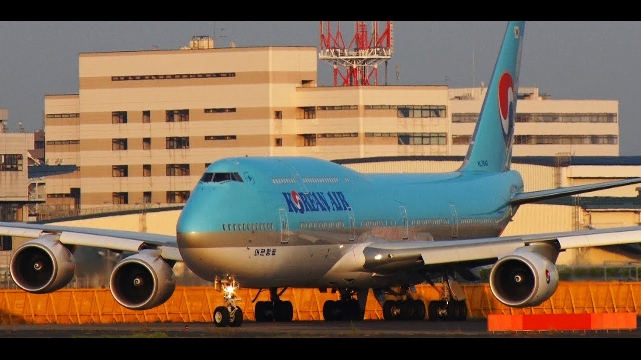 747 8ジャンボ こんな離陸後の急上昇は見たことない 大韓航空 Korean Air Boeing 747 8 Hl7643 Take Off Narita Rwy16r 成田空港 Youtube