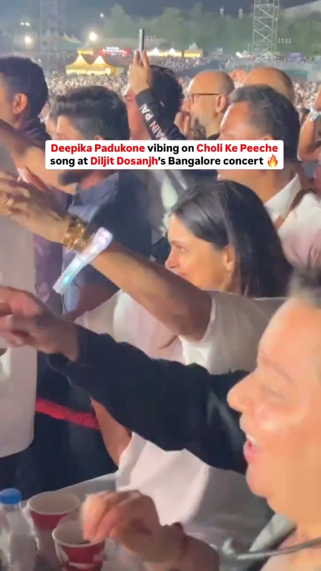 Deepika Padukone caught VIBING to 'Choli Ke Peeche' at Diljit Dosanjh’s concert ? #deepikapadukone