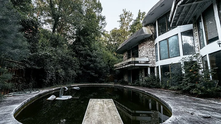 Abandoned Flint Stone Mansion With Massive Swimmin...